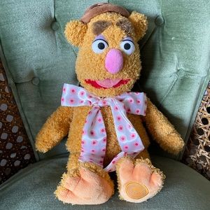 Disney Store Muppets Fozzy Bear Plush 🐻 💚
